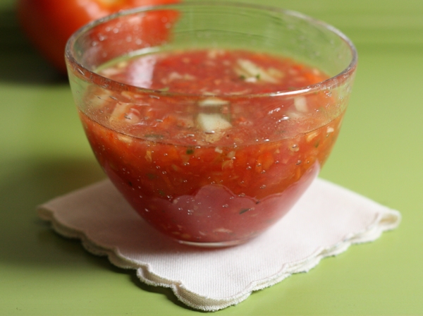 easy food-processor gazpacho | writes4food.com