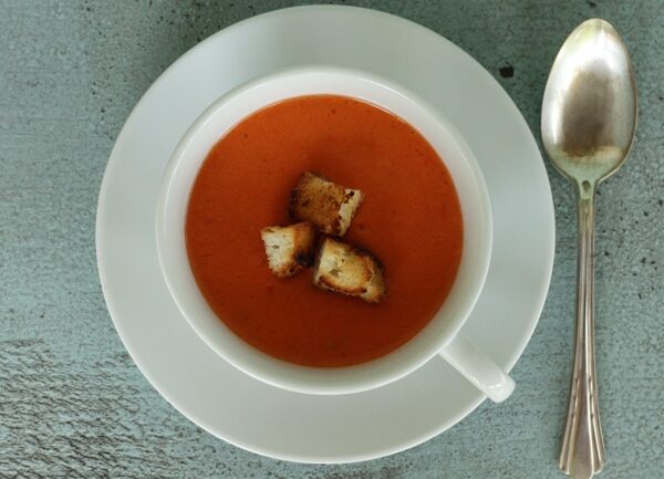 recipe for smooth tomato gazpacho | writes4food.com