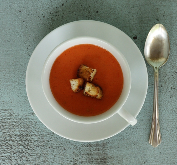 recipe for smooth tomato gazpacho | writes4food.com