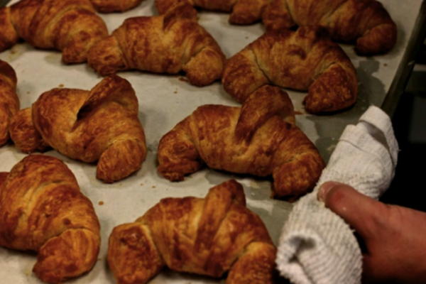 Baker & Nosh Chicago croissants