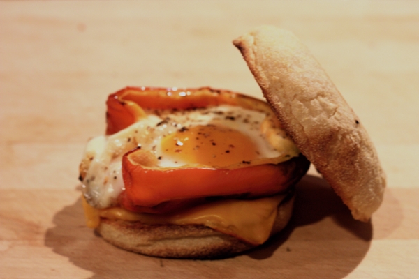 red pepper and egg sandwich #writes4food