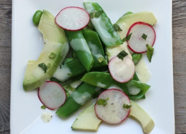 perfect spring salad with peas, radishes and mint | writes4food.com
