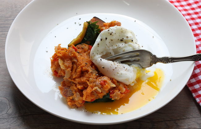 poached eggs and sweet potato hash recipe | writes4food.com